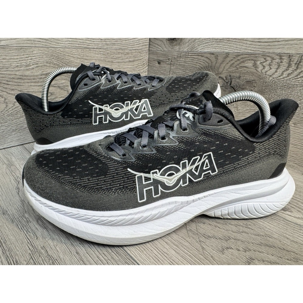 Hoka One One Shoes Womens 9.5 B Mach 6 Black/White Athletic Running Gym Workout